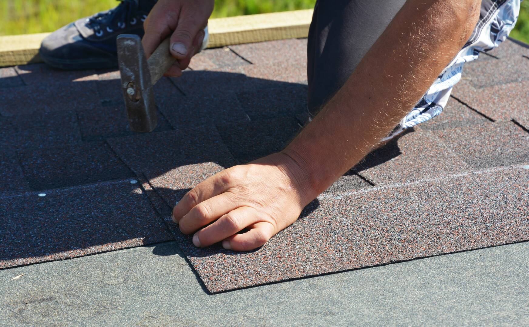 K & R Roofing and Gutters
